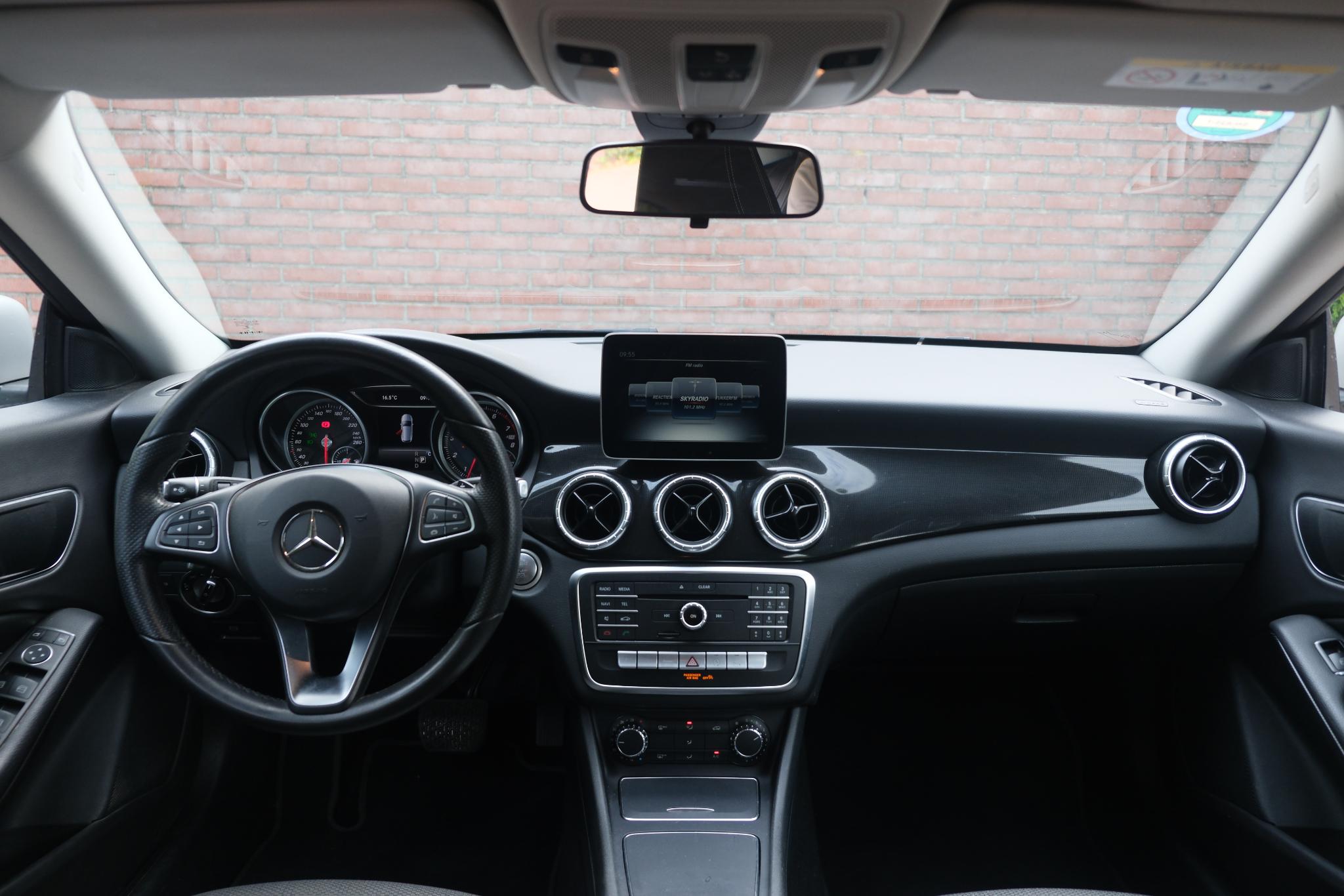 Mercedes-Benz CLA-Klasse 122pk 7G-DCT Shooting Brake Ambition | Navi | Airco | Cruise | Camera | PDC afbeelding 8