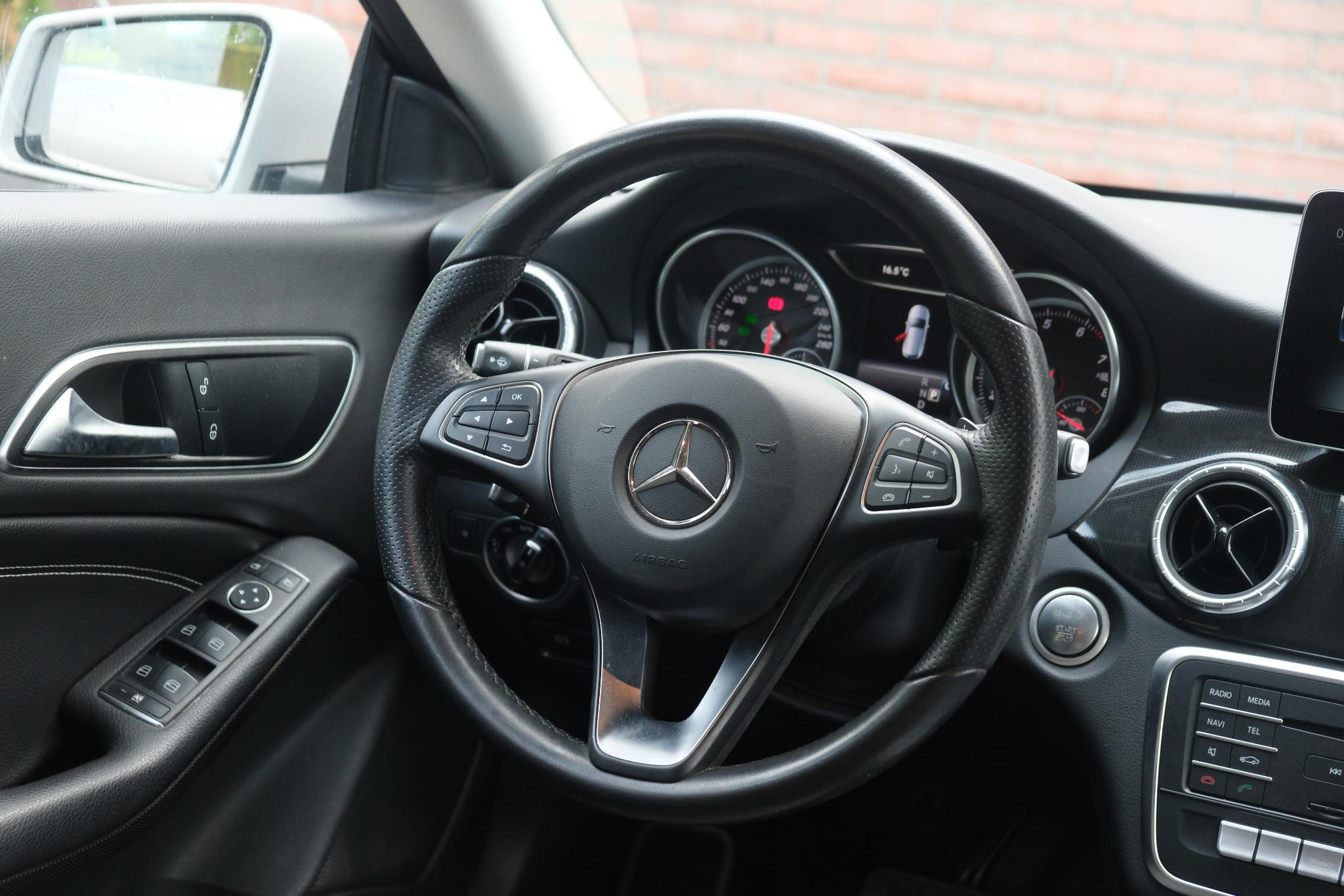 Mercedes-Benz CLA-Klasse 122pk 7G-DCT Shooting Brake Ambition | Navi | Airco | Cruise | Camera | PDC afbeelding 9