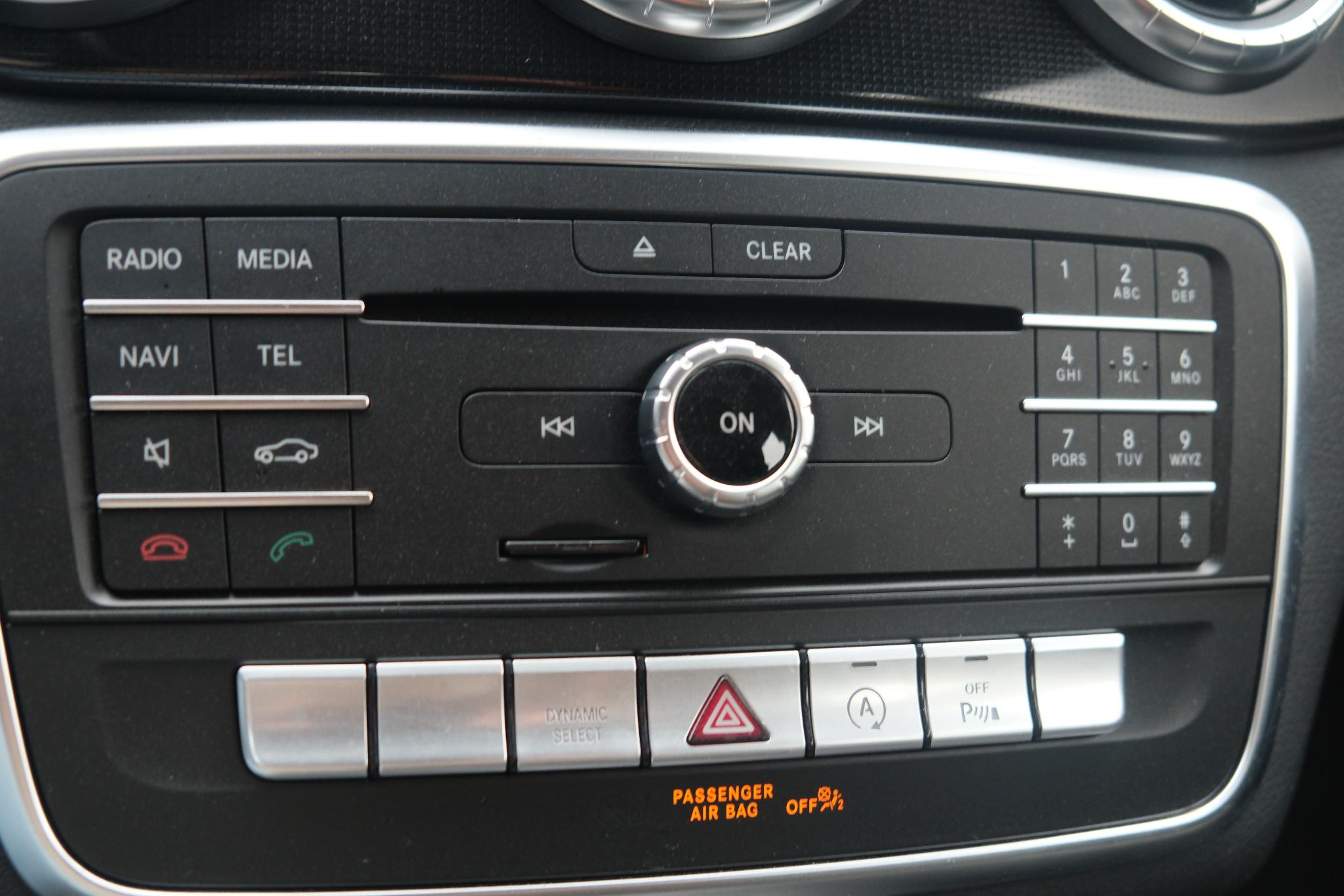 Mercedes-Benz CLA-Klasse 122pk 7G-DCT Shooting Brake Ambition | Navi | Airco | Cruise | Camera | PDC afbeelding 18