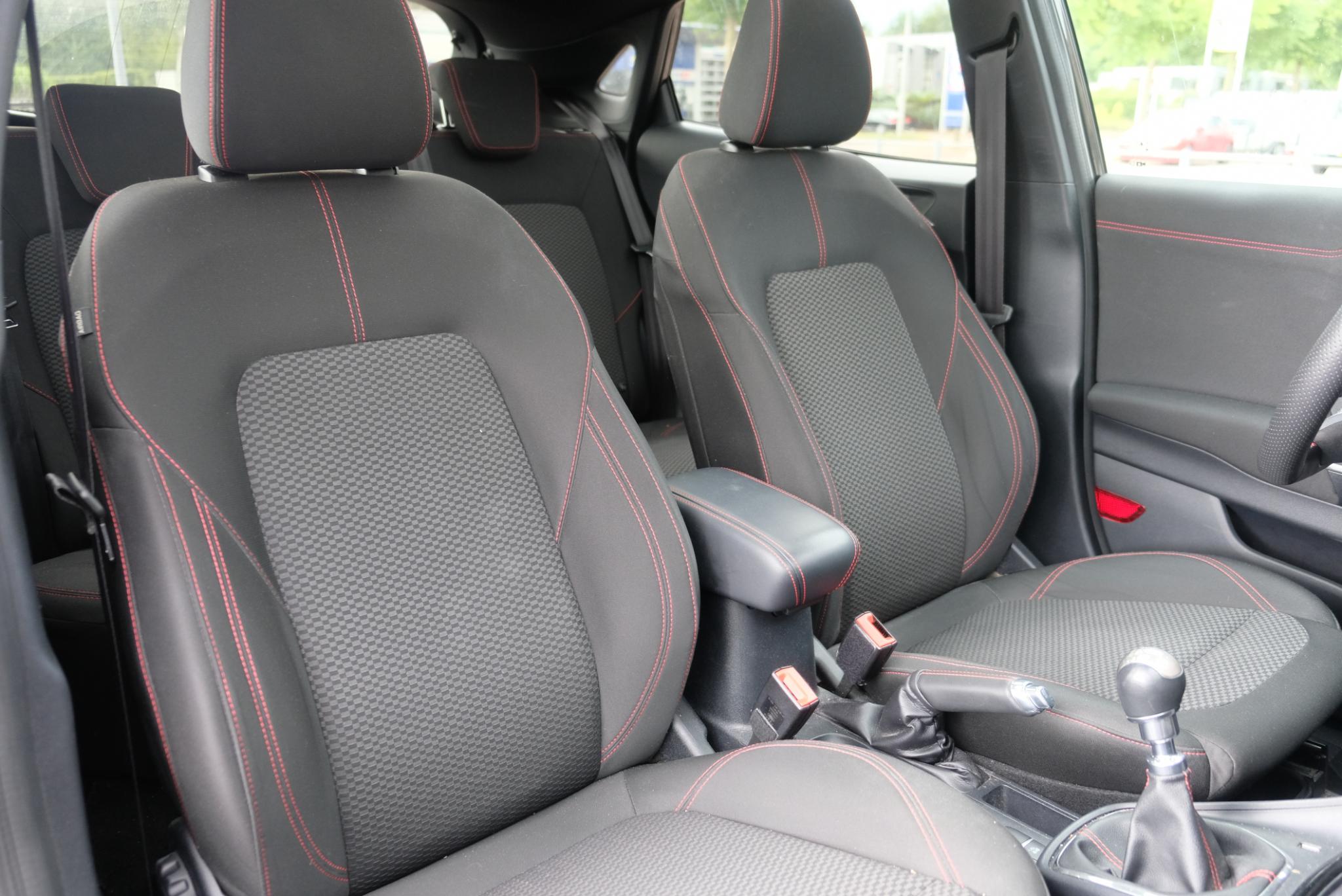 Ford Puma 1.0 EcoBoost Hybrid 155pk ST-Line X Navi | Adaptive Cruise | Panoramadak | Elektrische Achterklep | Trekhaak | Winter Pakket afbeelding 8