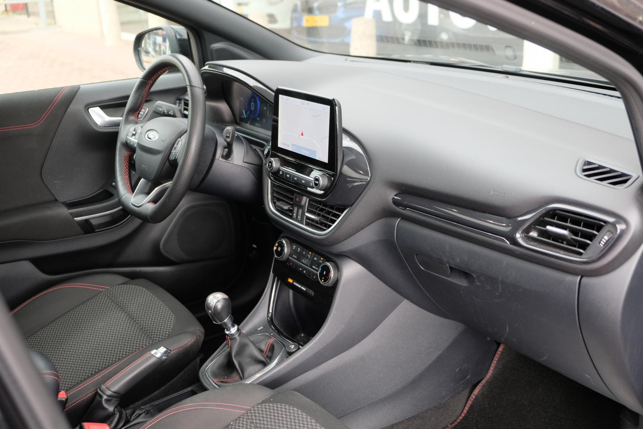 Ford Puma 1.0 EcoBoost Hybrid 155pk ST-Line X Navi | Adaptive Cruise | Panoramadak | Elektrische Achterklep | Trekhaak | Winter Pakket afbeelding 9