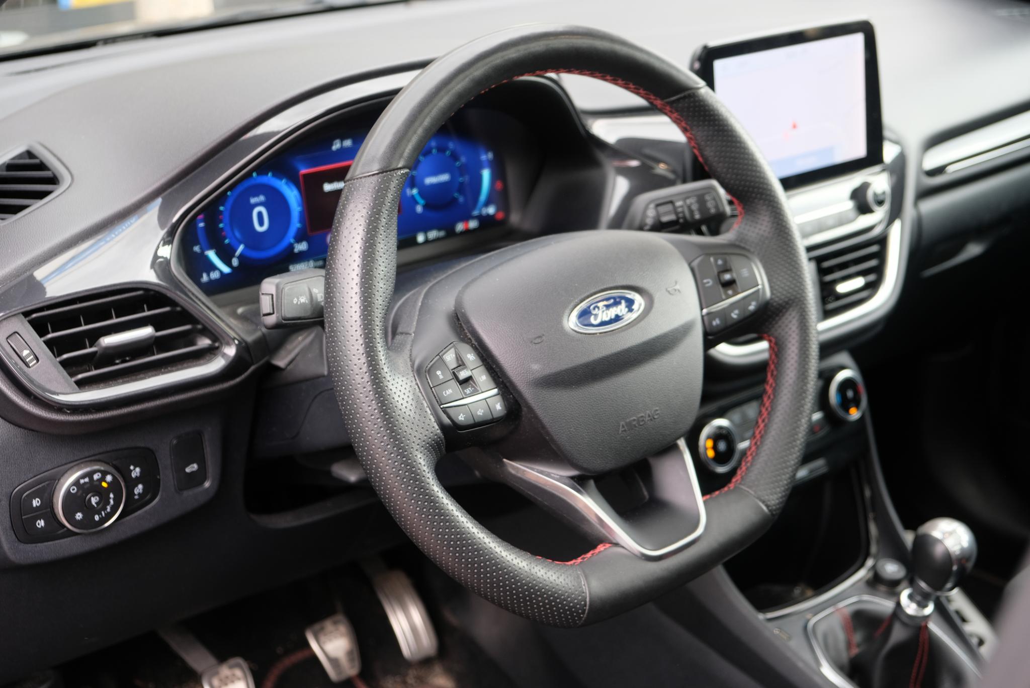 Ford Puma 1.0 EcoBoost Hybrid 155pk ST-Line X Navi | Adaptive Cruise | Panoramadak | Elektrische Achterklep | Trekhaak | Winter Pakket afbeelding 22