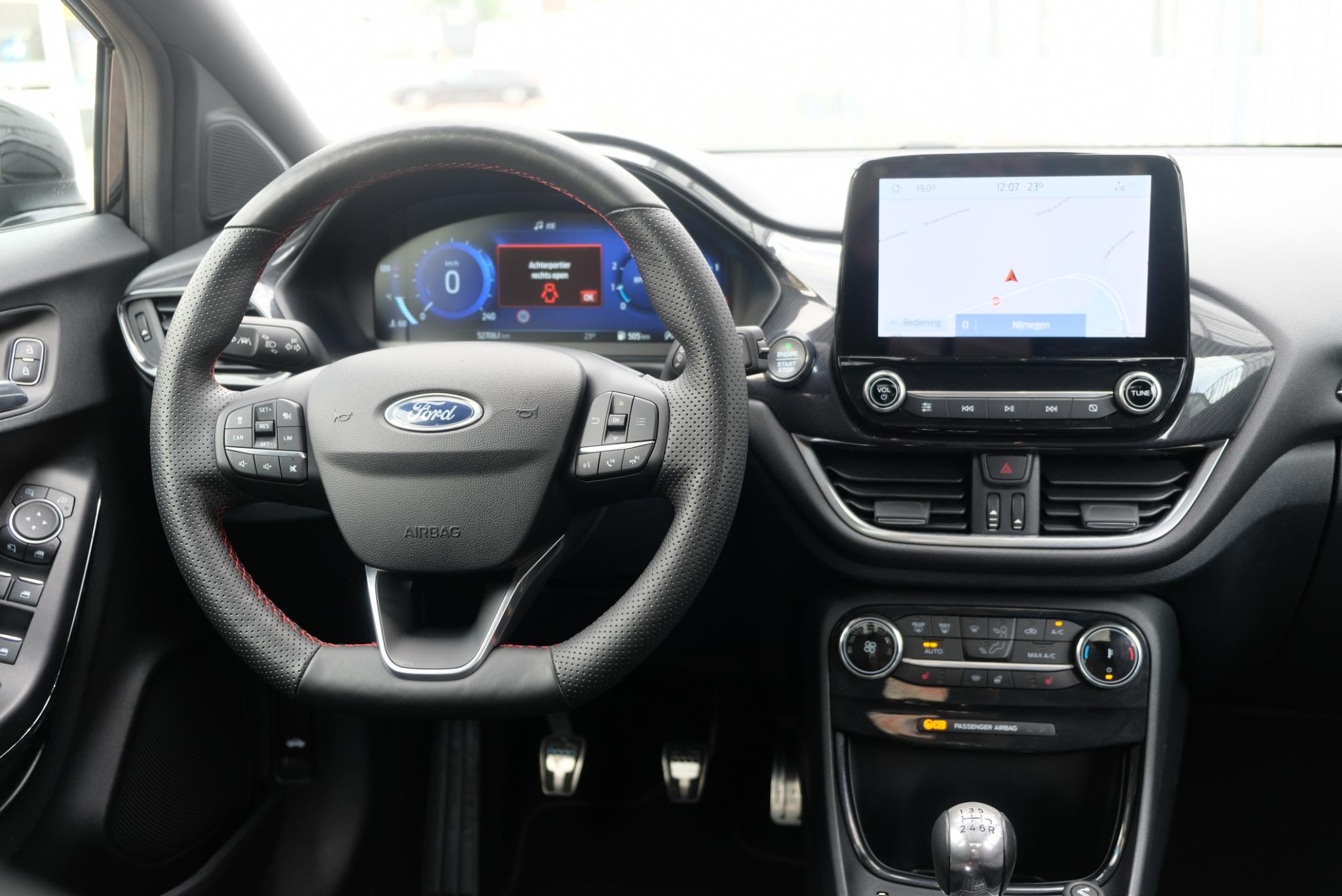 Ford Puma 1.0 EcoBoost Hybrid 155pk ST-Line X Navi | Adaptive Cruise | Panoramadak | Elektrische Achterklep | Trekhaak | Winter Pakket afbeelding 7