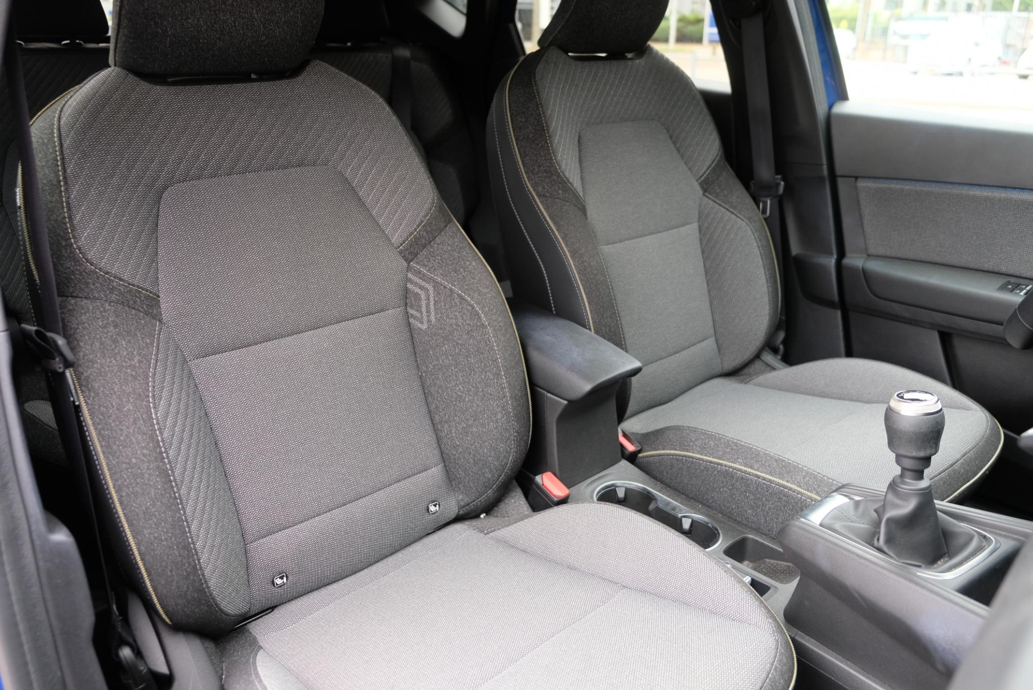 Renault Captur 1.0 TCe 90pk Techno | Navi | App Connect | Cruise | Climate | Camera | Keyless | PDC afbeelding 9