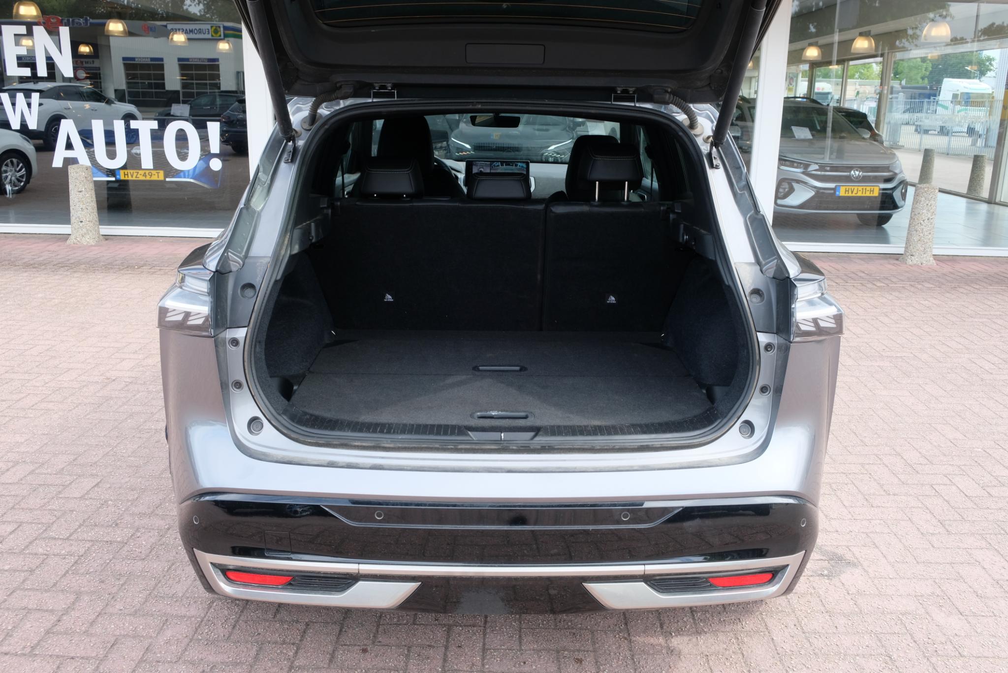 Nissan QASHQAI 1.3 MHEV 158pk Xtronic Tekna Plus | Full LED | Adaptive Cruise | 360° Camera | Leder | Head-up Display | Panoramadak | 20" velgen afbeelding 27