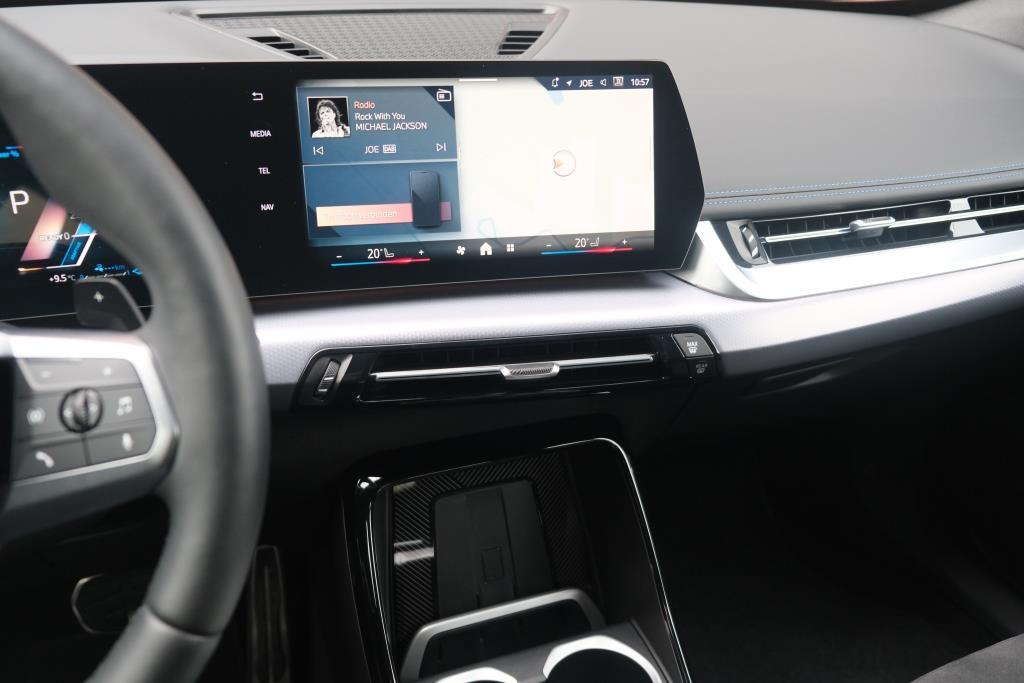 BMW X1 xDrive25e 245pk Aut. M Sport | Navi | Climate | Keyless | Camera | Alcatara | Elektrische Achterklep | Stoelverwarming | PDC afbeelding 13