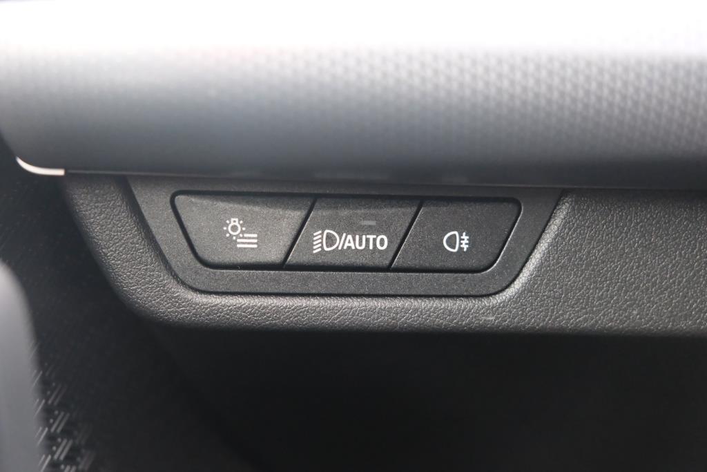 BMW X1 xDrive25e 245pk Aut. M Sport | Navi | Climate | Keyless | Camera | Alcatara | Elektrische Achterklep | Stoelverwarming | PDC afbeelding 25