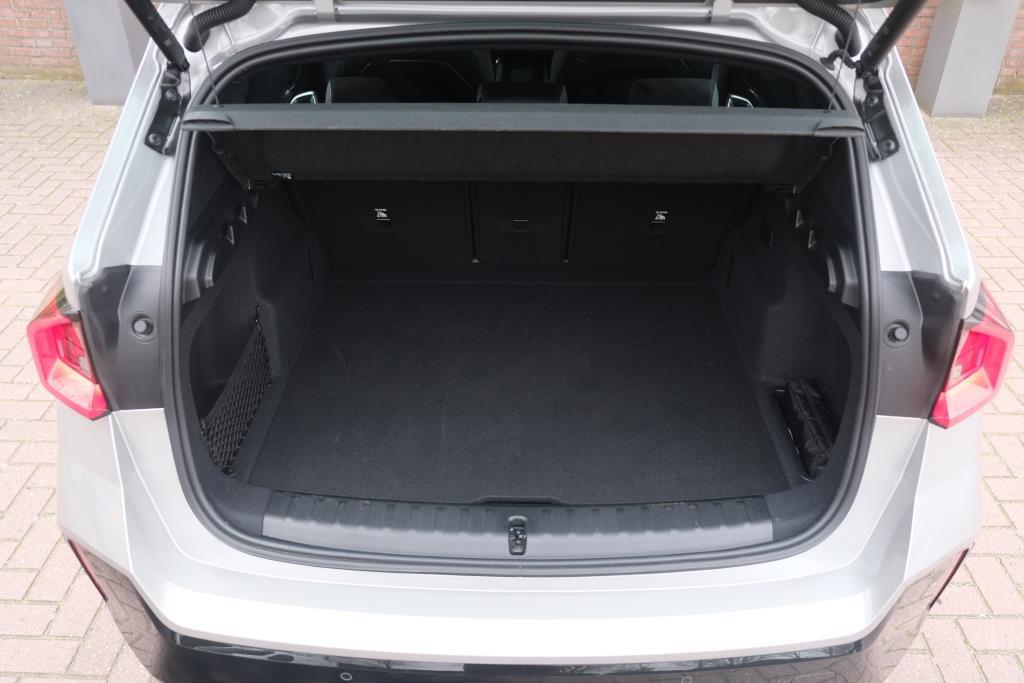BMW X1 xDrive25e 245pk Aut. M Sport | Navi | Climate | Keyless | Camera | Alcatara | Elektrische Achterklep | Stoelverwarming | PDC afbeelding 34