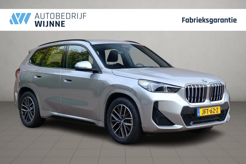BMW X1 xDrive25e 245pk Aut. M Sport | Navi | Climate | Keyless | Camera | Alcatara | Elektrische Achterklep | Stoelverwarming | PDC afbeelding 1