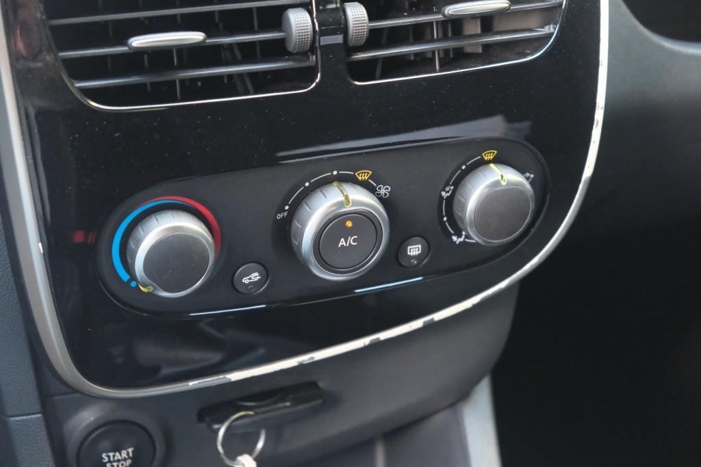 Renault Clio 0.9 TCe 90pk Estate Night&Day | Navi | Airco | Cruise | PDC | Trekhaak | 16" | Metallic afbeelding 20
