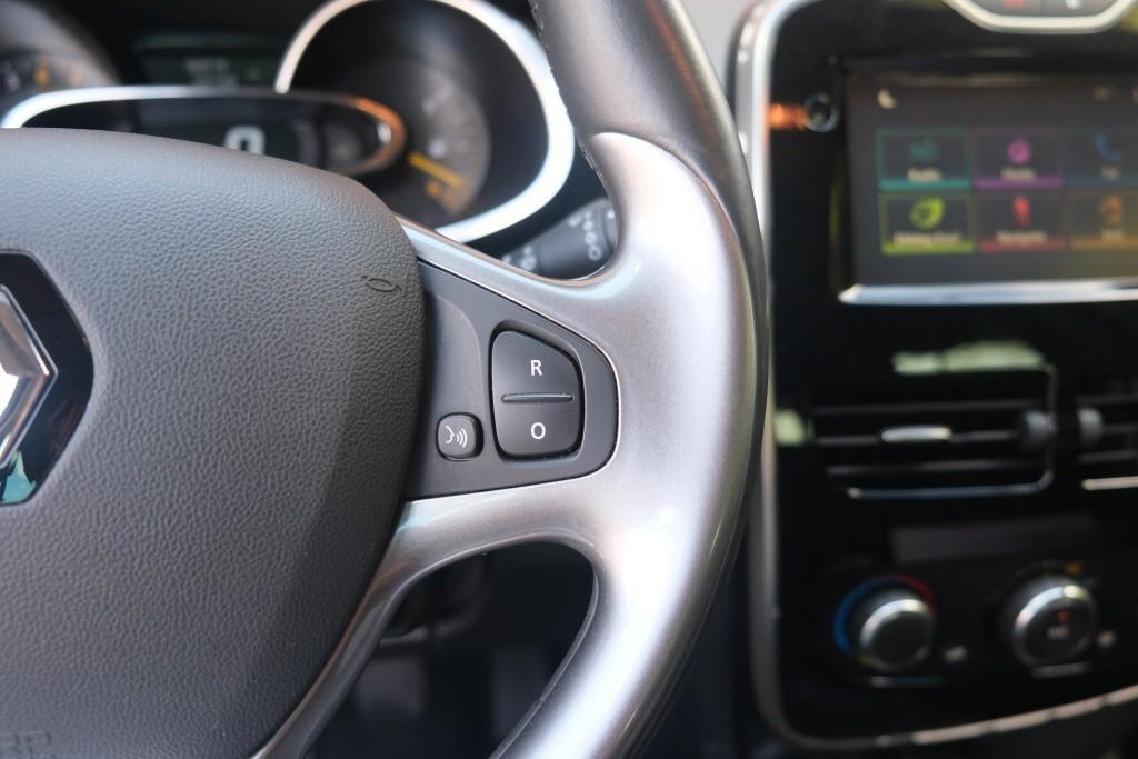 Renault Clio 0.9 TCe 90pk Estate Night&Day | Navi | Airco | Cruise | PDC | Trekhaak | 16" | Metallic afbeelding 10