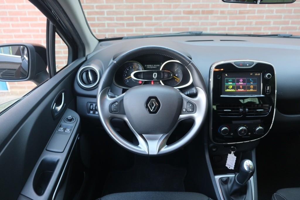 Renault Clio 0.9 TCe 90pk Estate Night&Day | Navi | Airco | Cruise | PDC | Trekhaak | 16" | Metallic afbeelding 14