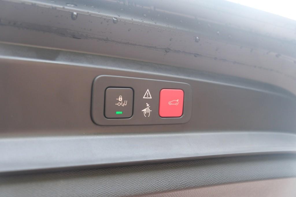 Peugeot 5008 1.2 PureTech 130pk EAT8 GT | Black Pack | Navi | App Connect | Adaptive Cruise | Keyless | Elektrische Achterklep afbeelding 34