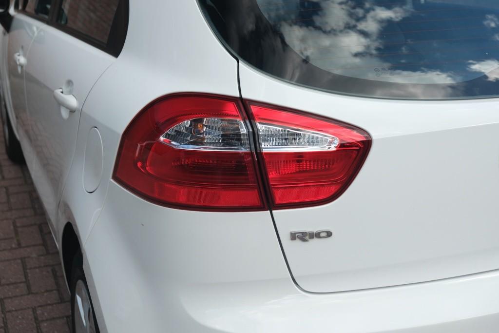Kia Rio 1.2 CVVT 86pk Comfort Pack afbeelding 21