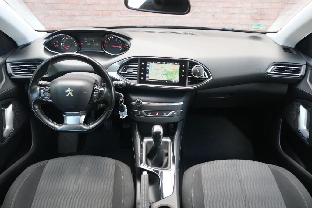 Peugeot 308 1.2 PureTech 110pk 5-drs Active | Navi | Climate | Cruise | PDC afbeelding 6