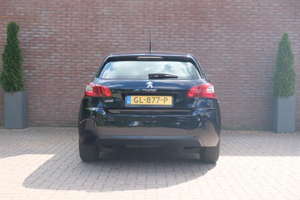 Peugeot 308 1.2 PureTech 110pk 5-drs Active | Navi | Climate | Cruise | PDC afbeelding 22