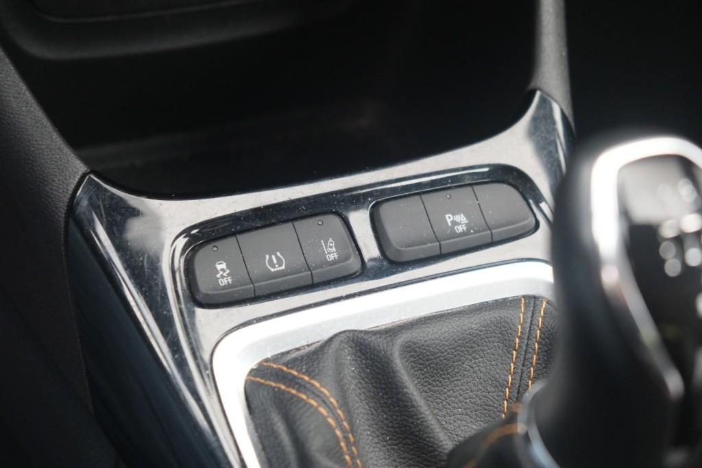 Opel Crossland X 1.2 82pk Innovation | App Connect | Climate | Cruise | Camera | PDC | Winter Pakket | Trekhaak afbeelding 22