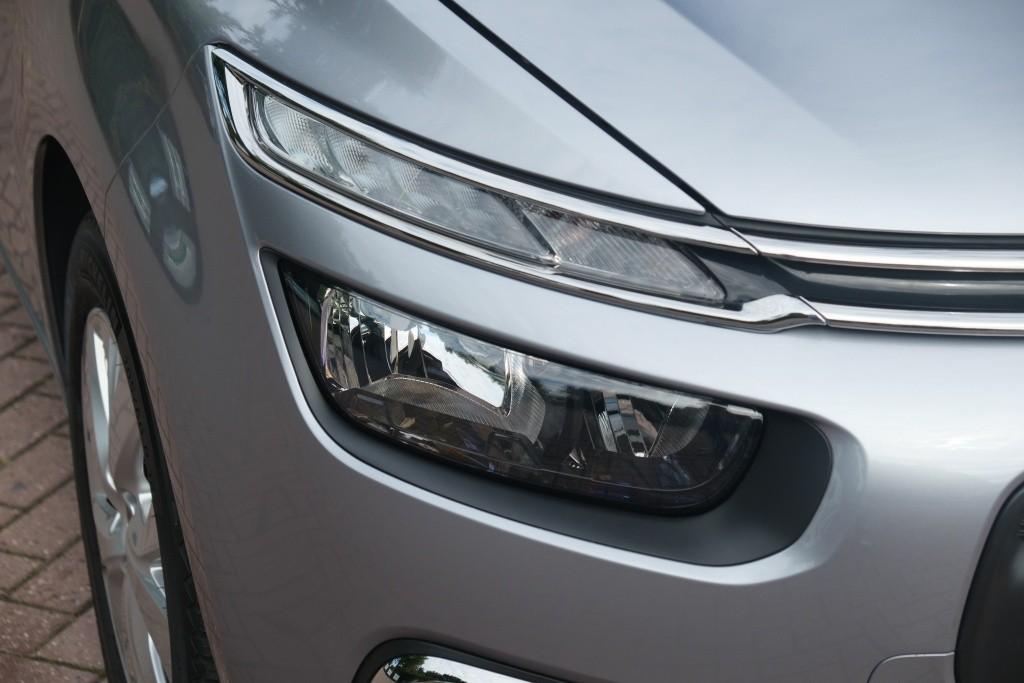 Citroën Grand C4 Spacetourer 1.2 PureTech 130pk Feel 7 Persoons | Navi | Climate | Cruise | Camera | PDC afbeelding 2