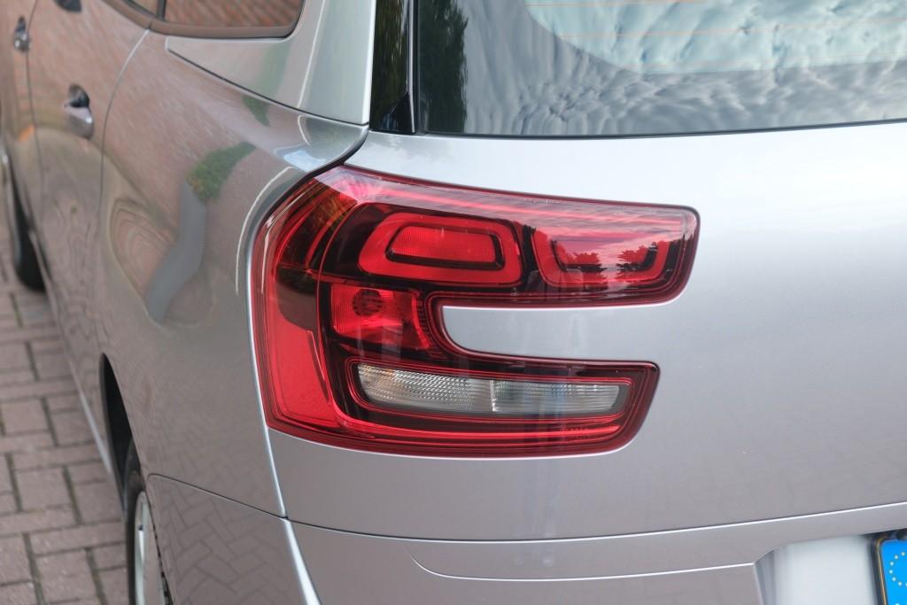 Citroën Grand C4 Spacetourer 1.2 PureTech 130pk Feel 7 Persoons | Navi | Climate | Cruise | Camera | PDC afbeelding 26