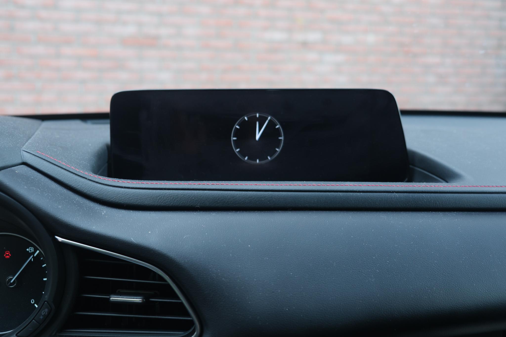 Mazda CX-30 2.5 e-SkyActiv-G M Hybrid 140pk Aut. Homura | Navi | App Connect | Climate | Adaptive Cruise | Head-Up Display | Camera | Keyless | Elektrische Achterklep afbeelding 12