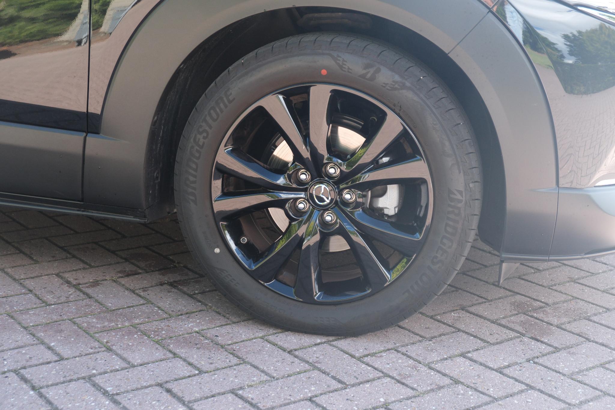 Mazda CX-30 2.5 e-SkyActiv-G M Hybrid 140pk Aut. Homura | Navi | App Connect | Climate | Adaptive Cruise | Head-Up Display | Camera | Keyless | Elektrische Achterklep afbeelding 21