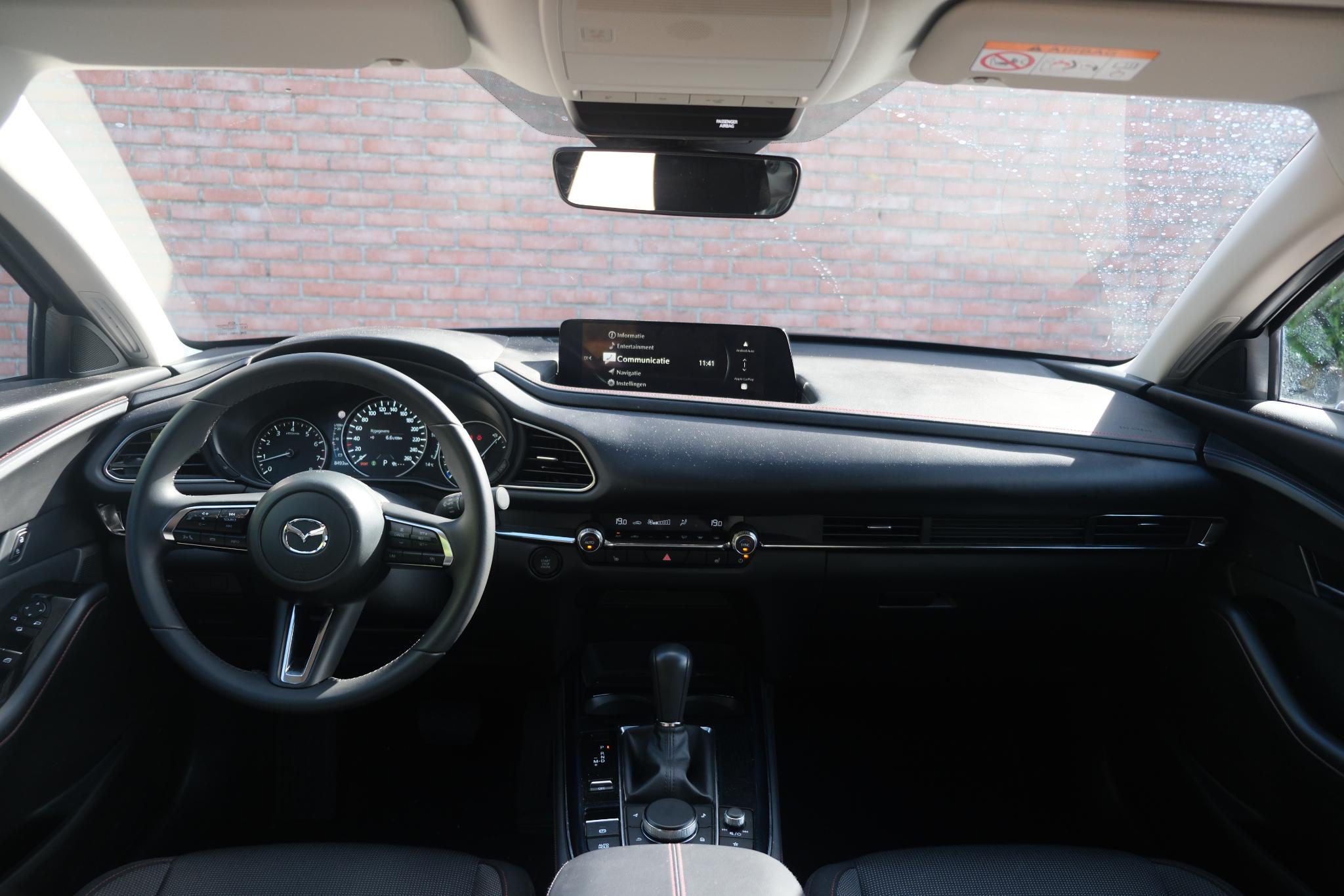 Mazda CX-30 2.5 e-SkyActiv-G M Hybrid 140pk Aut. Homura | Navi | App Connect | Climate | Adaptive Cruise | Head-Up Display | Camera | Keyless | Elektrische Achterklep afbeelding 8