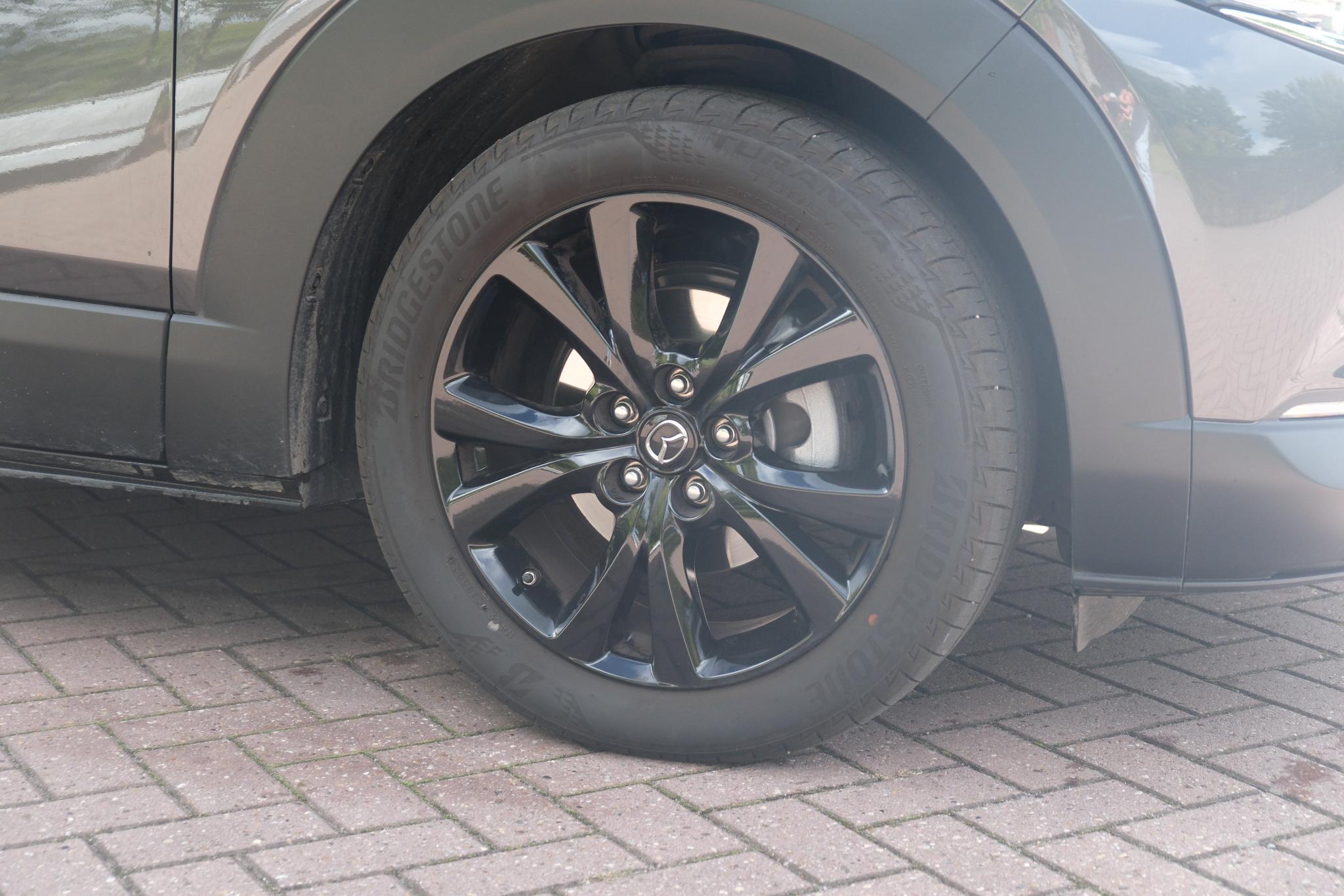 Mazda CX-30 2.5 e-SkyActiv-G M Hybrid 140pk Aut. Homura | Navi | App Connect | Climate | Adaptive Cruise | Head-Up Display | Camera | Keyless | Elektrische Achterklep afbeelding 24