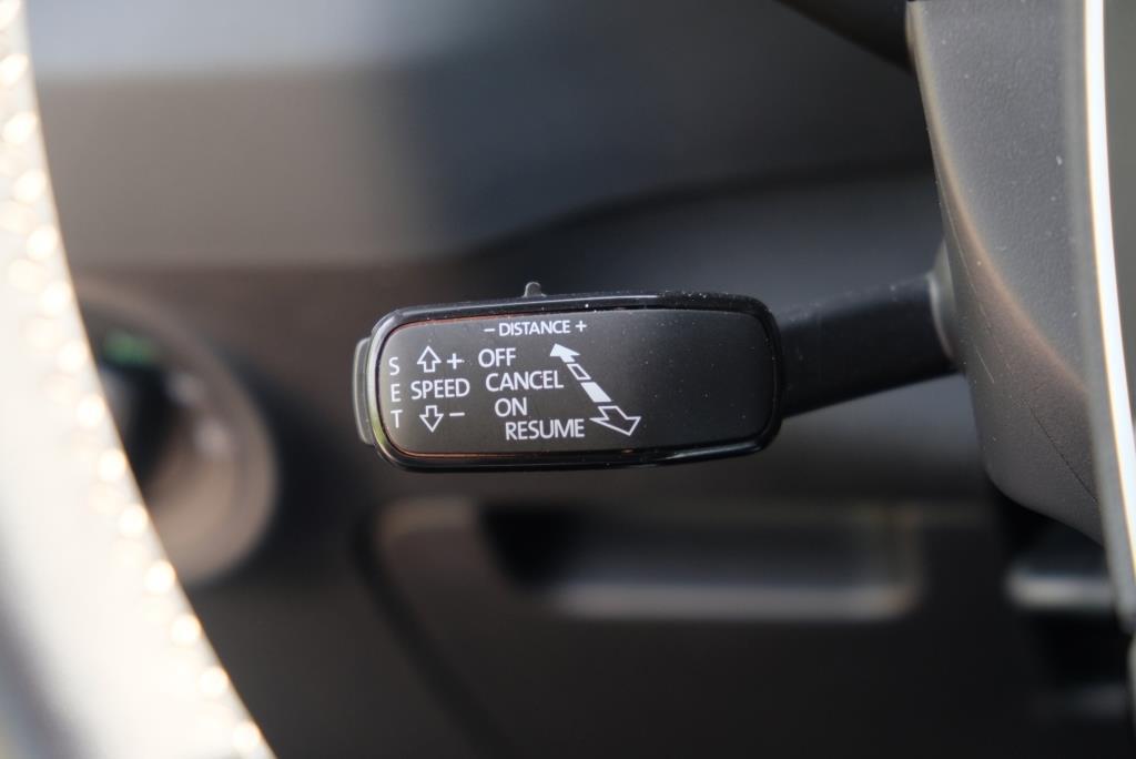 Skoda Karoq 1.5 TSi 150pk DSG Sportline | Navi | App Connect | Climate | Adaptive Cruise | Camera | Matrix LED | Elektrische Achterklep | Trekhaak afbeelding 11