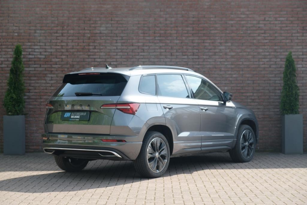 Skoda Karoq 1.5 TSi 150pk DSG Sportline | Navi | App Connect | Climate | Adaptive Cruise | Camera | Matrix LED | Elektrische Achterklep | Trekhaak afbeelding 31