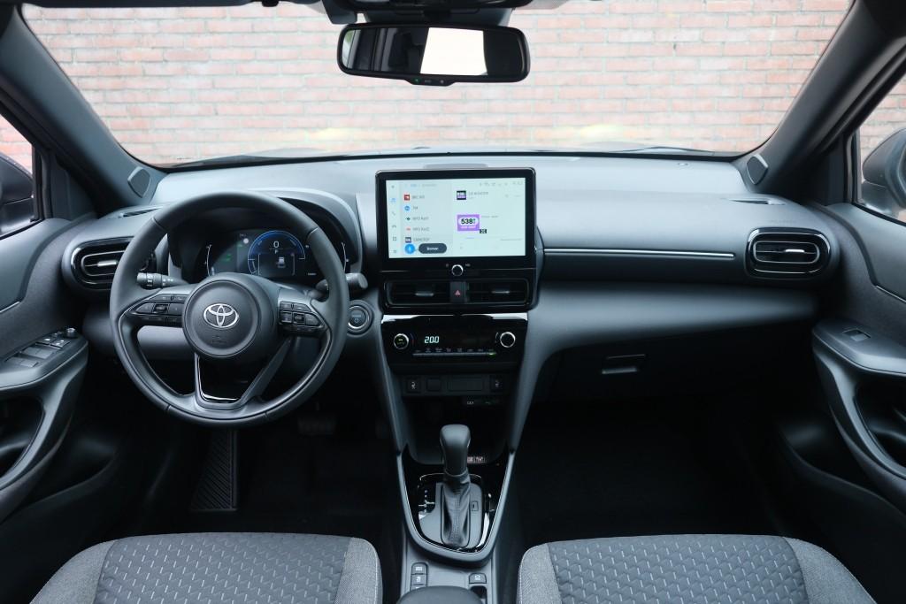 Toyota Yaris Cross 1.5 Hybrid 130pk CVT Teamplayer | App Connect | Climate | Adaptive Cruise | Full LED | Camera | Keyless | Blind Spot | Stoelverwarming afbeelding 7