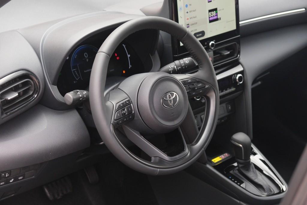 Toyota Yaris Cross 1.5 Hybrid 130pk CVT Teamplayer | App Connect | Climate | Adaptive Cruise | Full LED | Camera | Keyless | Blind Spot | Stoelverwarming afbeelding 8
