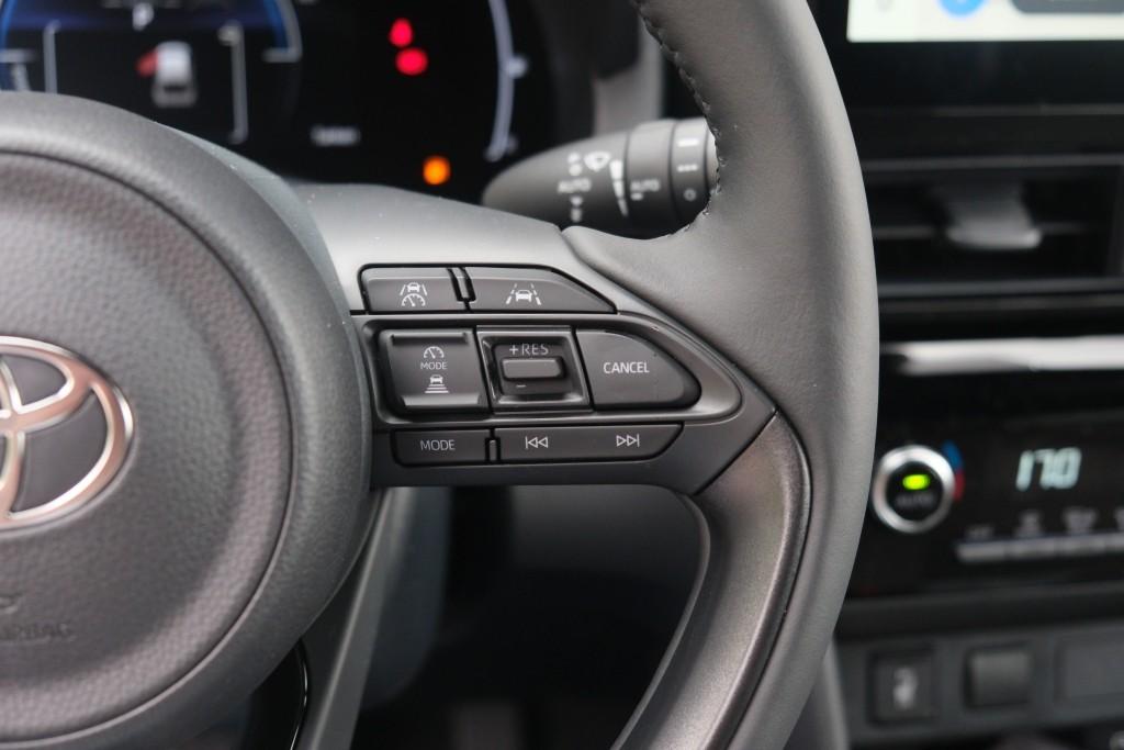 Toyota Yaris Cross 1.5 Hybrid 130pk CVT Teamplayer | App Connect | Climate | Adaptive Cruise | Full LED | Camera | Keyless | Blind Spot | Stoelverwarming afbeelding 10