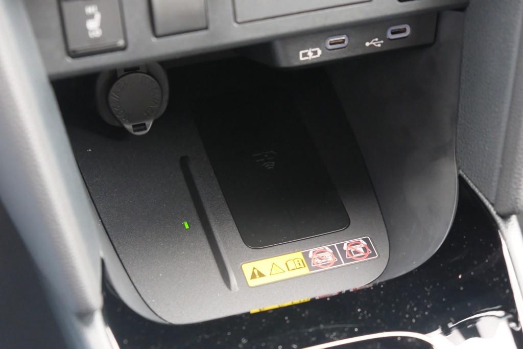 Toyota Yaris Cross 1.5 Hybrid 130pk CVT Teamplayer | App Connect | Climate | Adaptive Cruise | Full LED | Camera | Keyless | Blind Spot | Stoelverwarming afbeelding 21