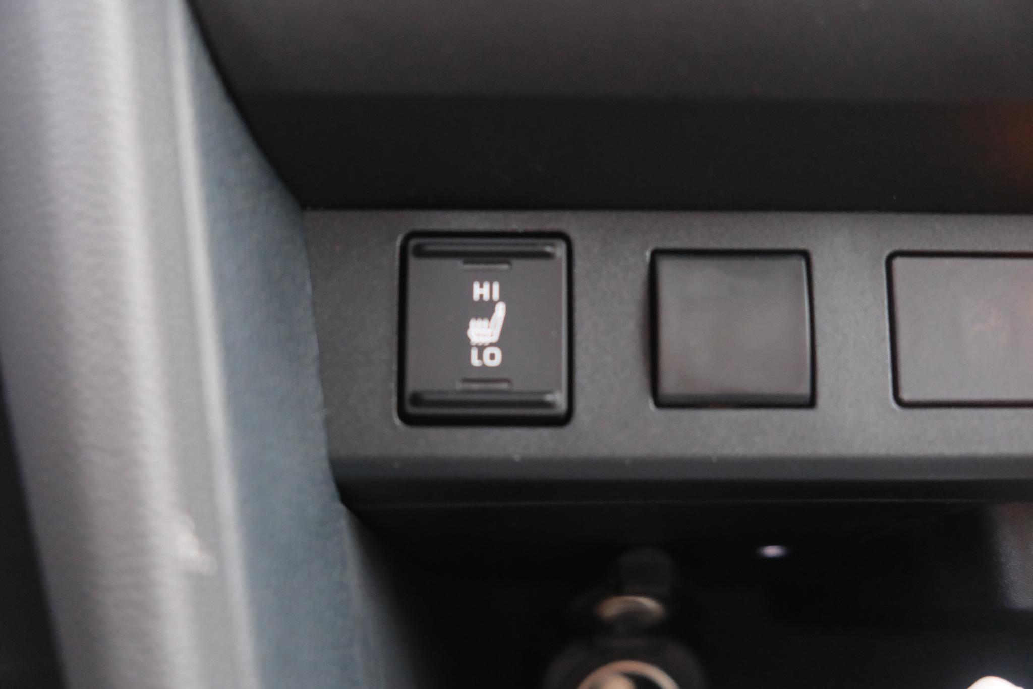Toyota Yaris Cross 1.5 Hybrid 130pk CVT Teamplayer | App Connect | Climate | Adaptive Cruise | Full LED | Camera | Keyless | Blind Spot | Stoelverwarming afbeelding 21