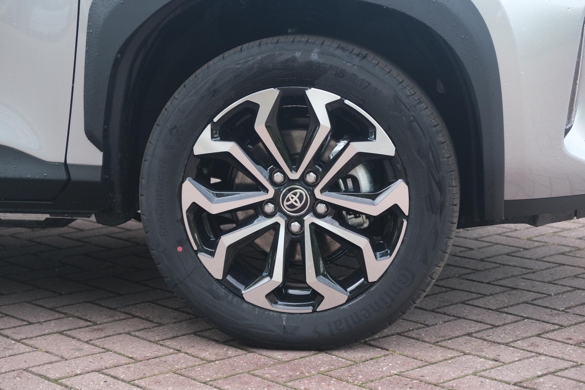 Toyota Yaris Cross 1.5 Hybrid 130pk CVT Teamplayer | App Connect | Climate | Adaptive Cruise | Full LED | Camera | Keyless | Blind Spot | Stoelverwarming afbeelding 26