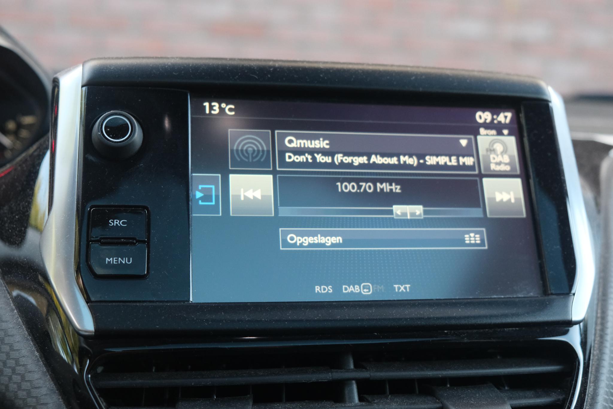 Peugeot 208 1.2 Turbo 110pk 5-drs Allure | Navi | App Connect | Climate | Cruise | Panoramadak | Camera | PDC afbeelding 21