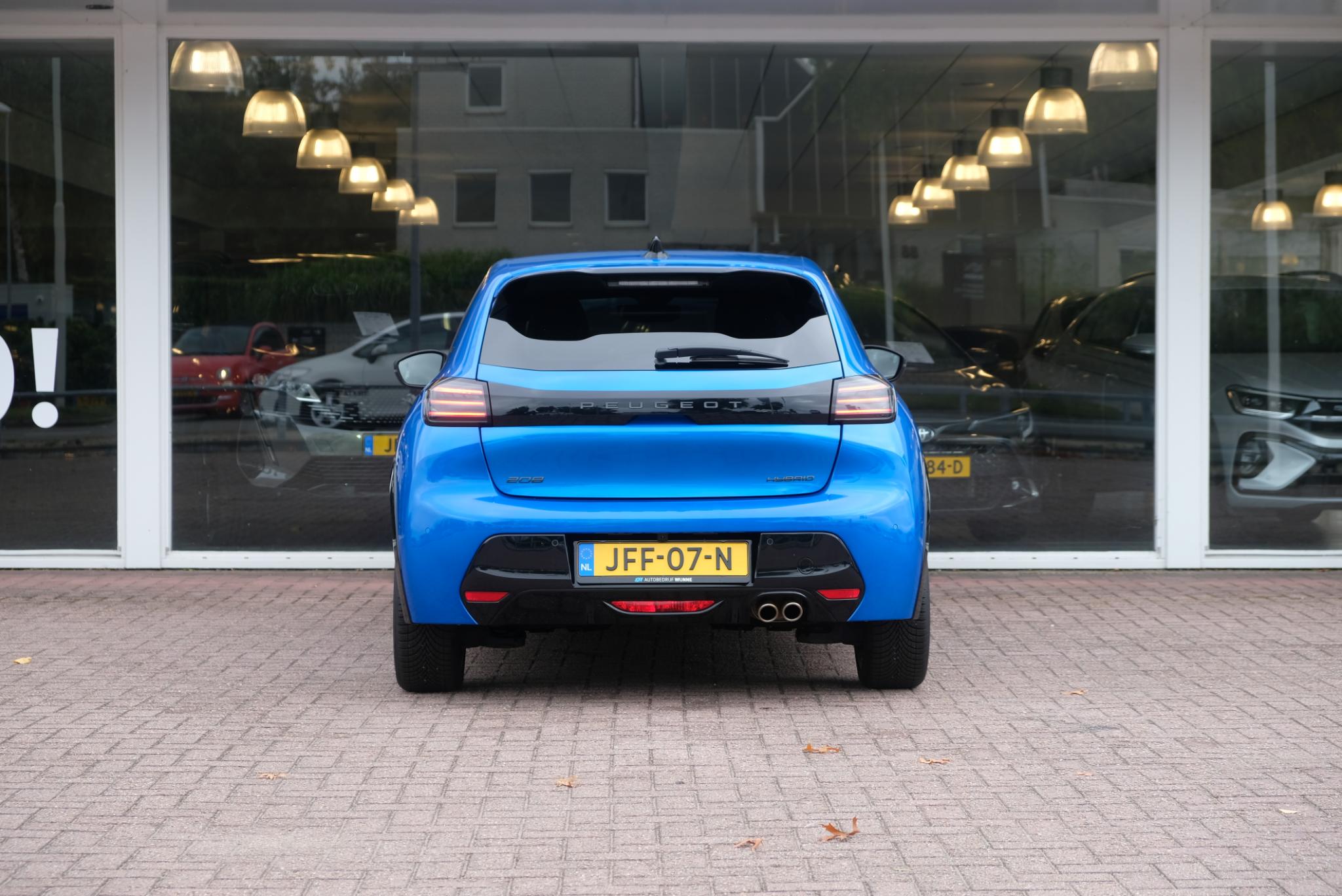Peugeot 208 1.2 Hybrid 145pk e-DCS6 GT | Navi | App Connect | Climate | Adaptive Cruise | Keyless | Camera | Blind Spot | PDC afbeelding 5