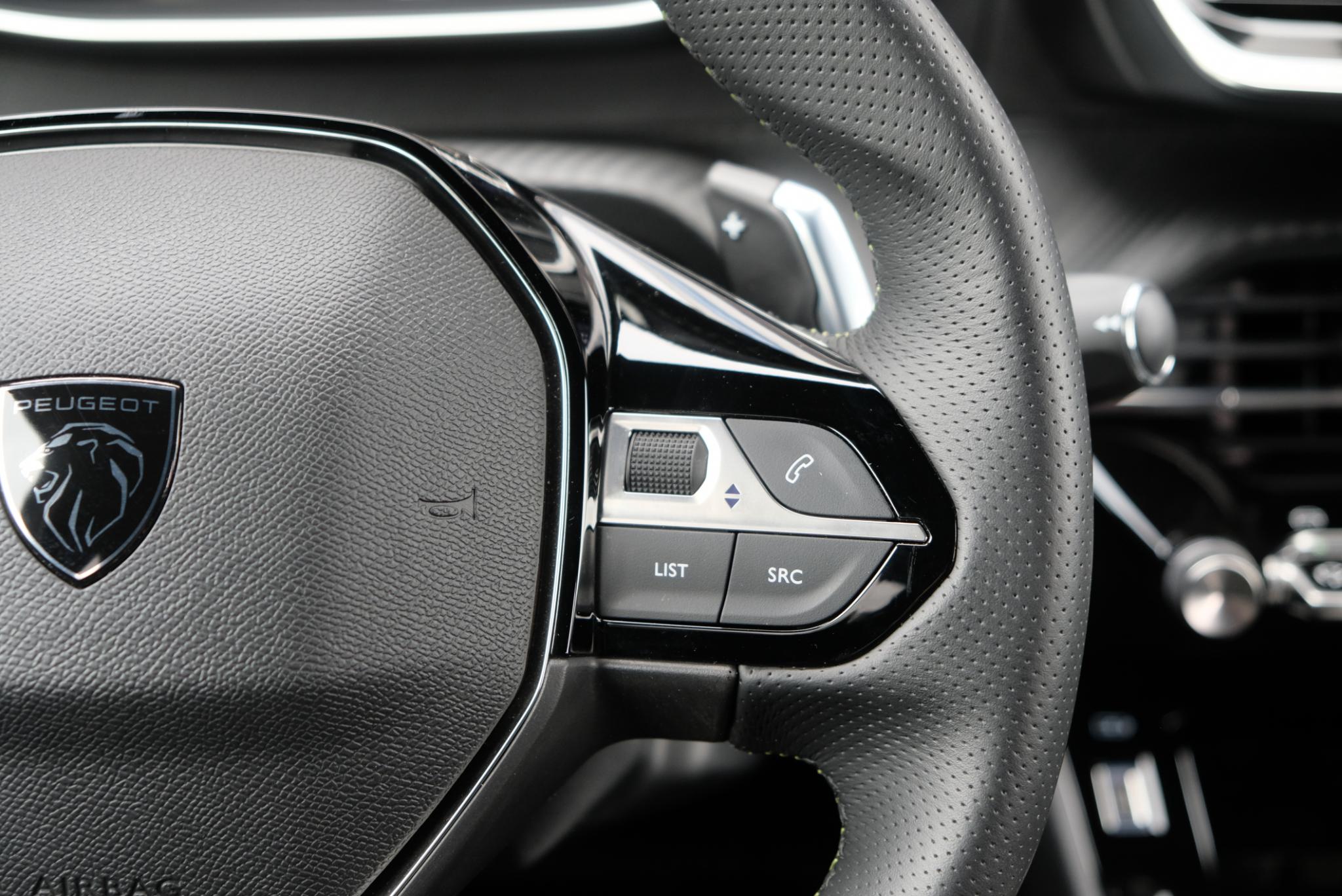 Peugeot 208 1.2 Hybrid 145pk e-DCS6 GT | Navi | App Connect | Climate | Adaptive Cruise | Keyless | Camera | Blind Spot | PDC afbeelding 15