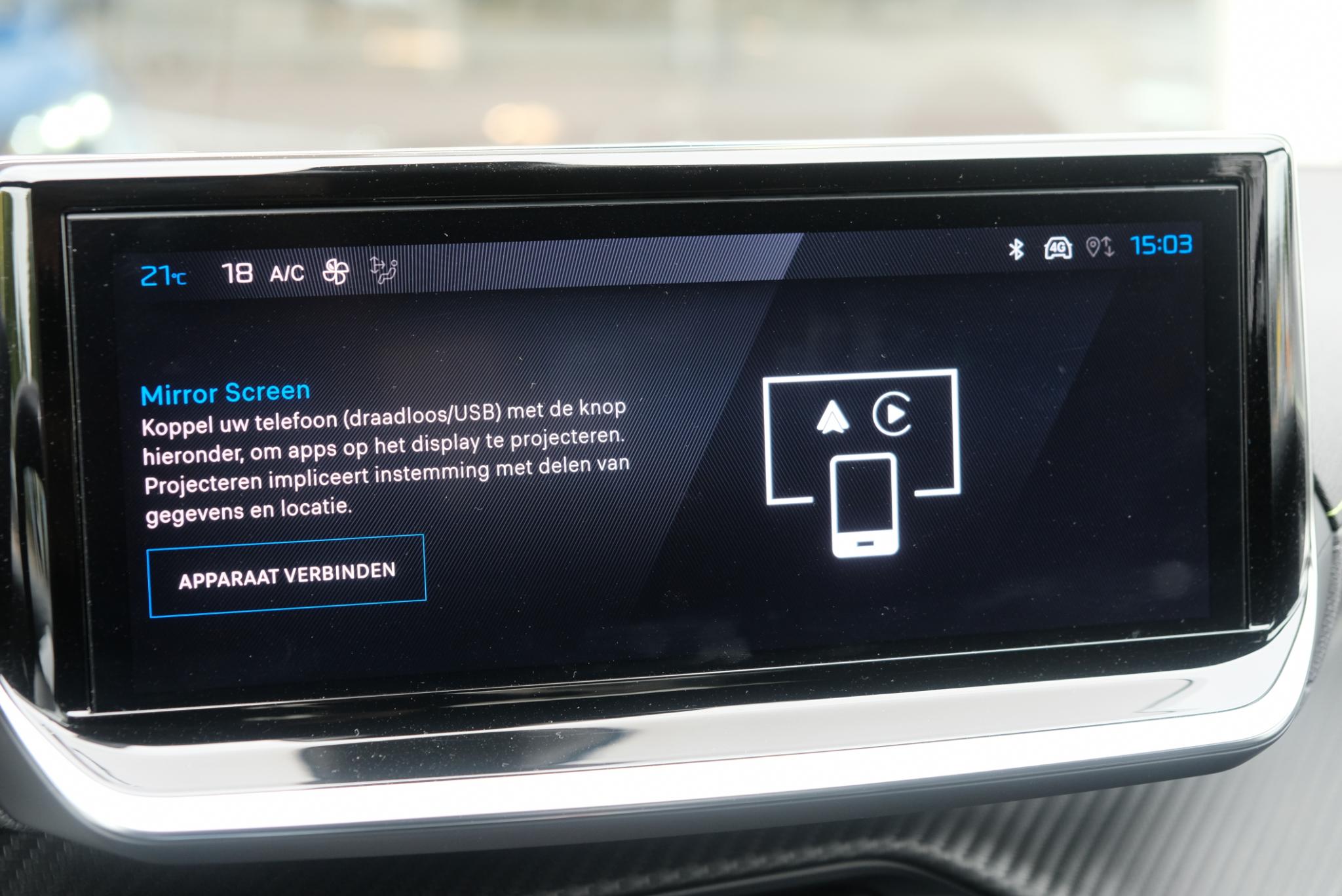 Peugeot 208 1.2 Hybrid 145pk e-DCS6 GT | Navi | App Connect | Climate | Adaptive Cruise | Keyless | Camera | Blind Spot | PDC afbeelding 20