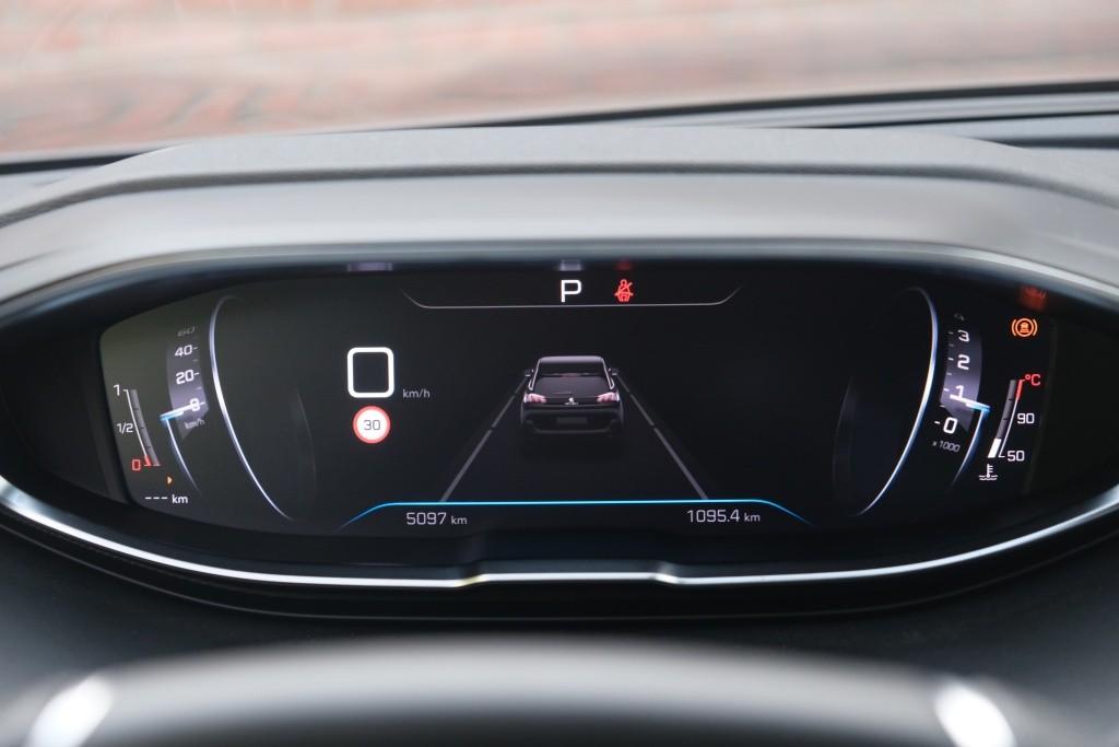 Peugeot 5008 1.2 PureTech 130pk EAT8 GT | Black Pack | Navi | App Connect | Adaptive Cruise | Keyless | Elektrische Achterklep afbeelding 12