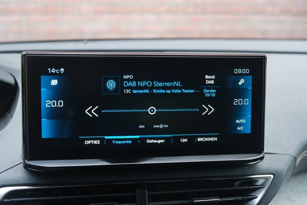 Peugeot 5008 1.2 PureTech 130pk EAT8 GT | Black Pack | Navi | App Connect | Adaptive Cruise | Keyless | Elektrische Achterklep afbeelding 16