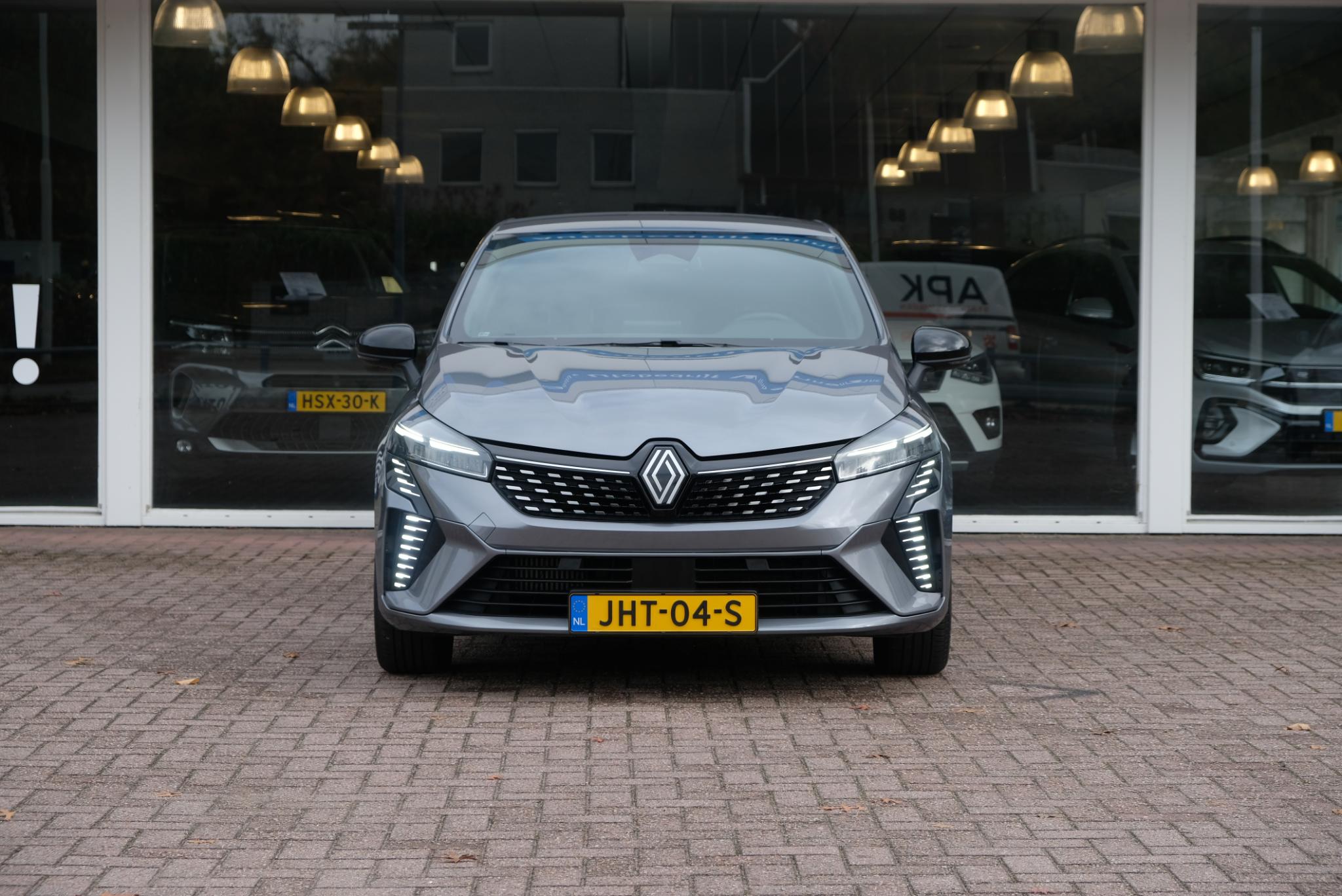 Renault Clio 1.0 TCe 90pk Techno | Navi | App Connect | Climate | Cruise | Camera | Keyless | PDC afbeelding 3