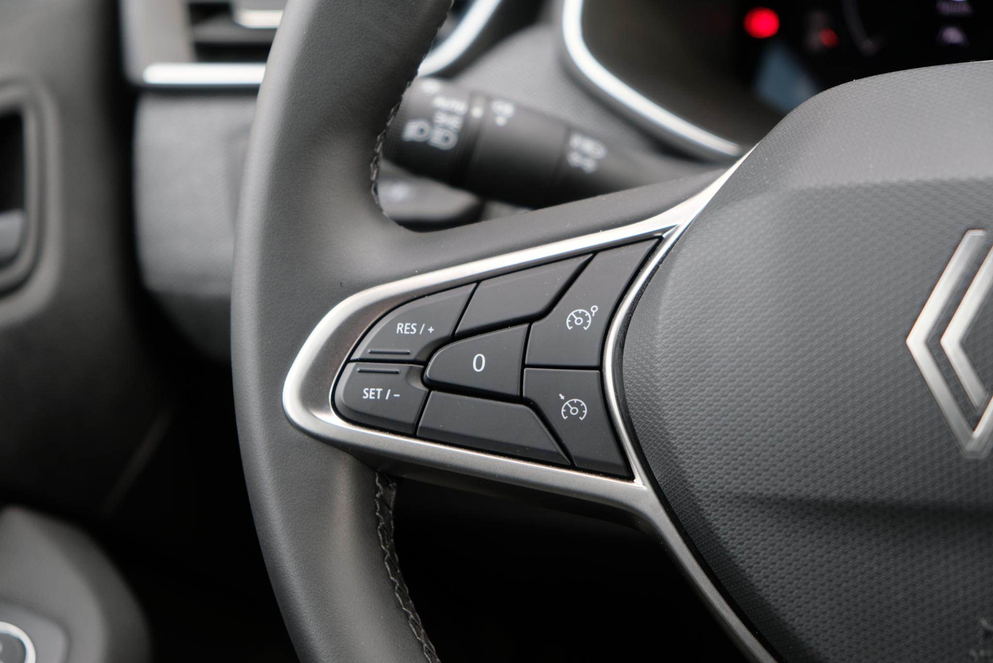 Renault Clio 1.0 TCe 90pk Techno | Navi | App Connect | Climate | Cruise | Camera | Keyless | PDC afbeelding 12