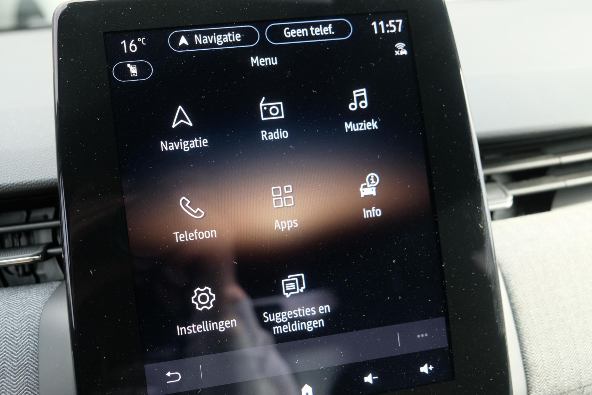 Renault Clio 1.0 TCe 90pk Techno | Navi | App Connect | Climate | Cruise | Camera | Keyless | PDC afbeelding 18