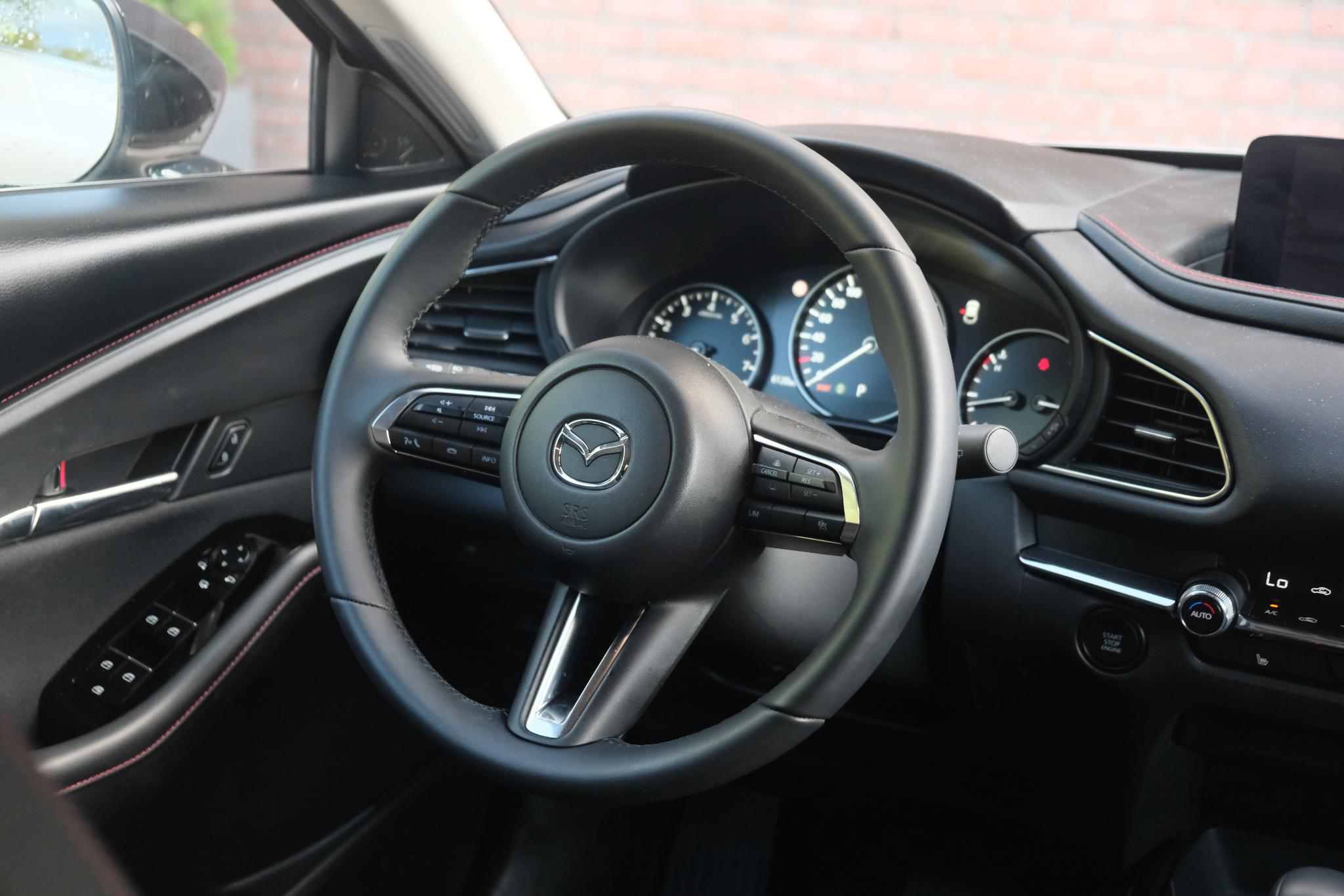 Mazda CX-30 2.5 e-SkyActiv-G M Hybrid 140pk Aut. Homura | Navi | App Connect | Climate | Adaptive Cruise | Head-Up Display | Camera | Keyless | Elektrische Achterklep afbeelding 9