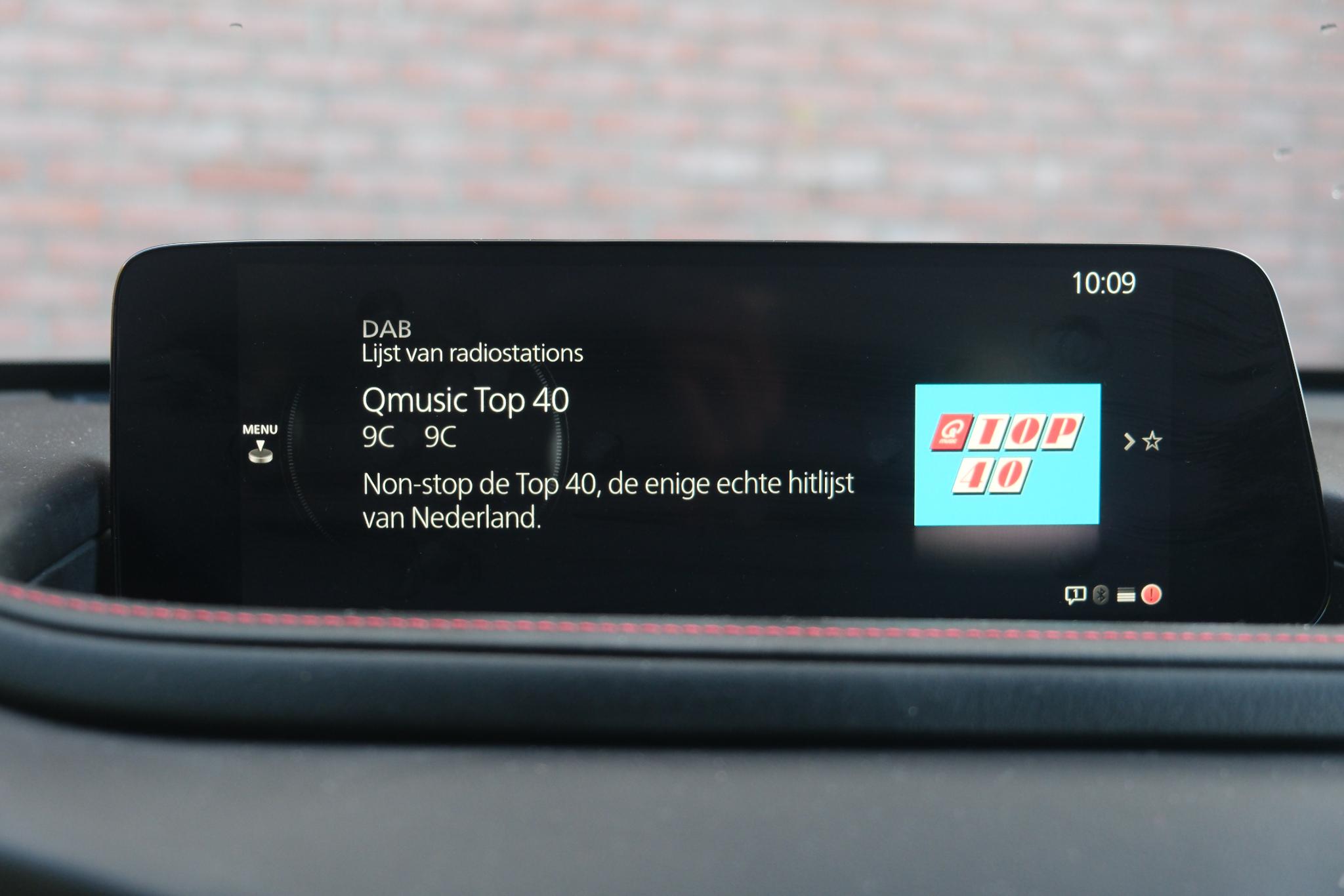 Mazda CX-30 2.5 e-SkyActiv-G M Hybrid 140pk Aut. Homura | Navi | App Connect | Climate | Adaptive Cruise | Head-Up Display | Camera | Keyless | Elektrische Achterklep afbeelding 14