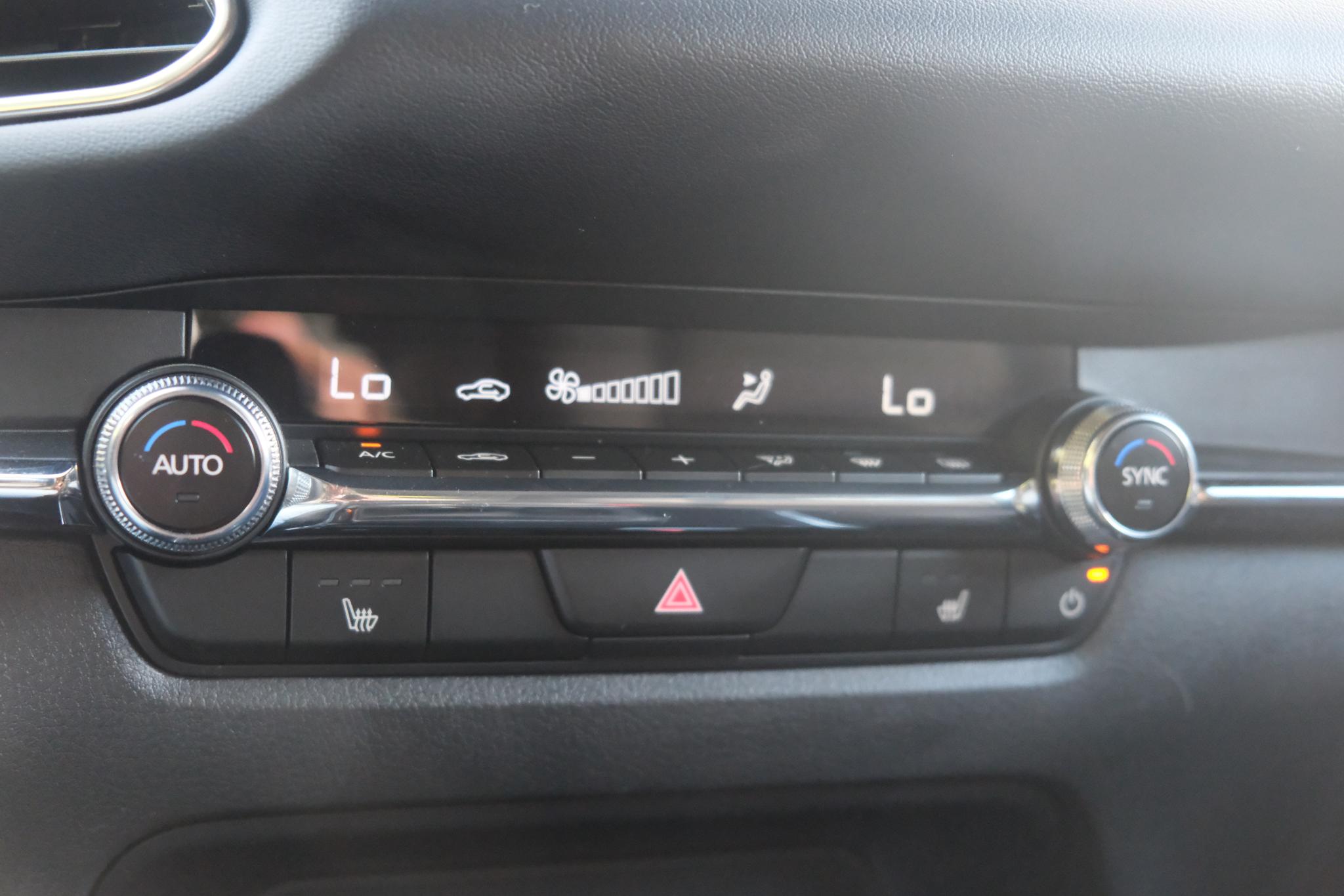 Mazda CX-30 2.5 e-SkyActiv-G M Hybrid 140pk Aut. Homura | Navi | App Connect | Climate | Adaptive Cruise | Head-Up Display | Camera | Keyless | Elektrische Achterklep afbeelding 19