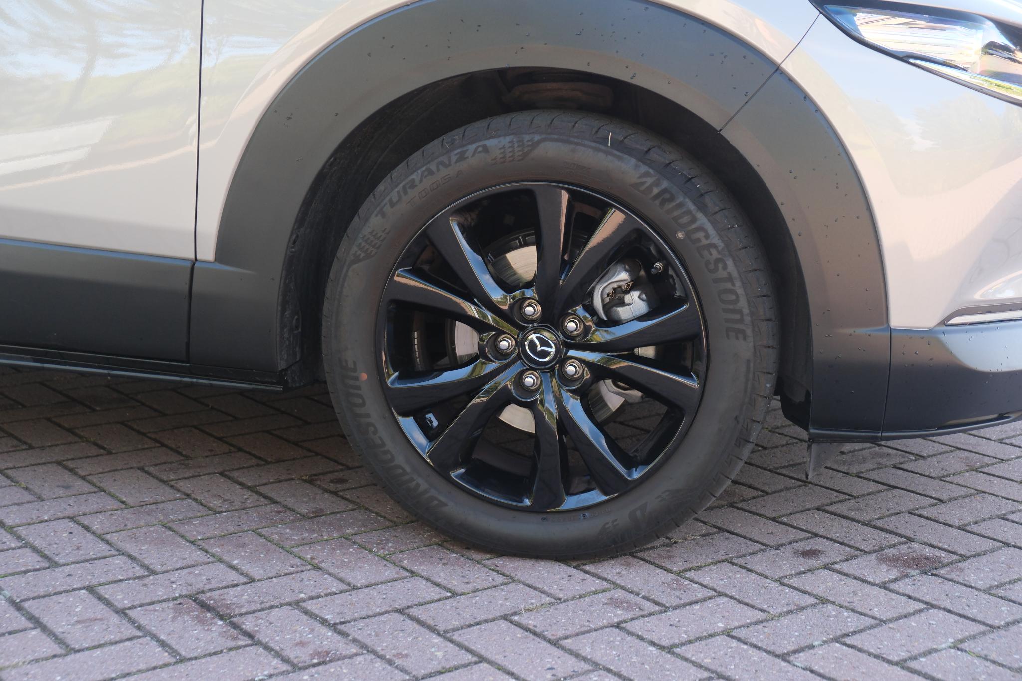 Mazda CX-30 2.5 e-SkyActiv-G M Hybrid 140pk Aut. Homura | Navi | App Connect | Climate | Adaptive Cruise | Head-Up Display | Camera | Keyless | Elektrische Achterklep afbeelding 26