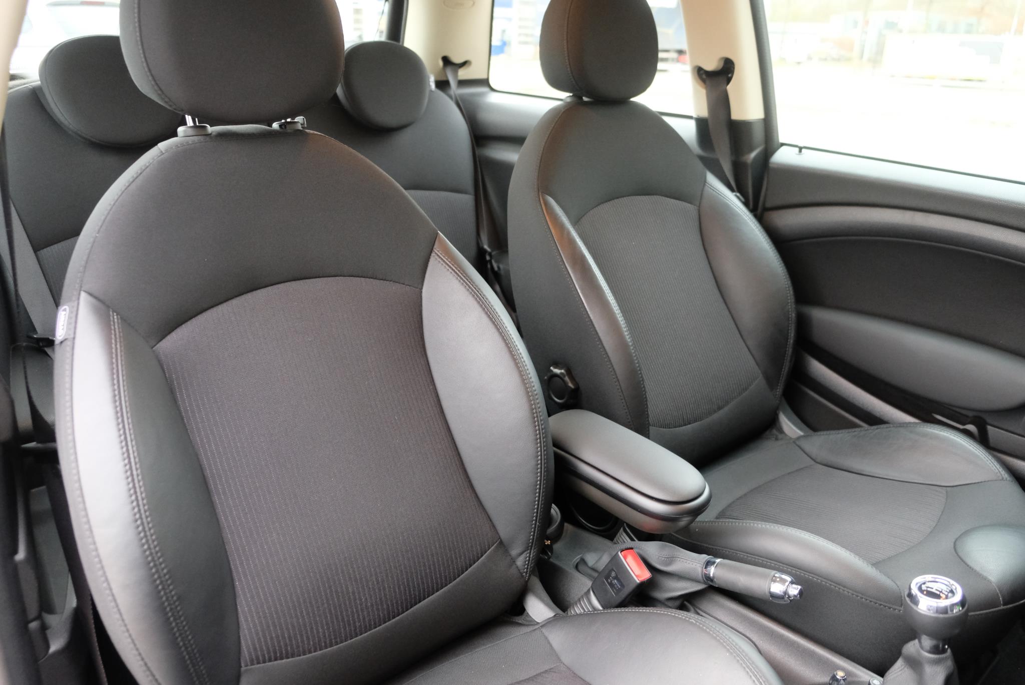 MINI Mini 1.6 75pk One Holland Street | Navi |Airco | Cruise | Half Leer afbeelding 8