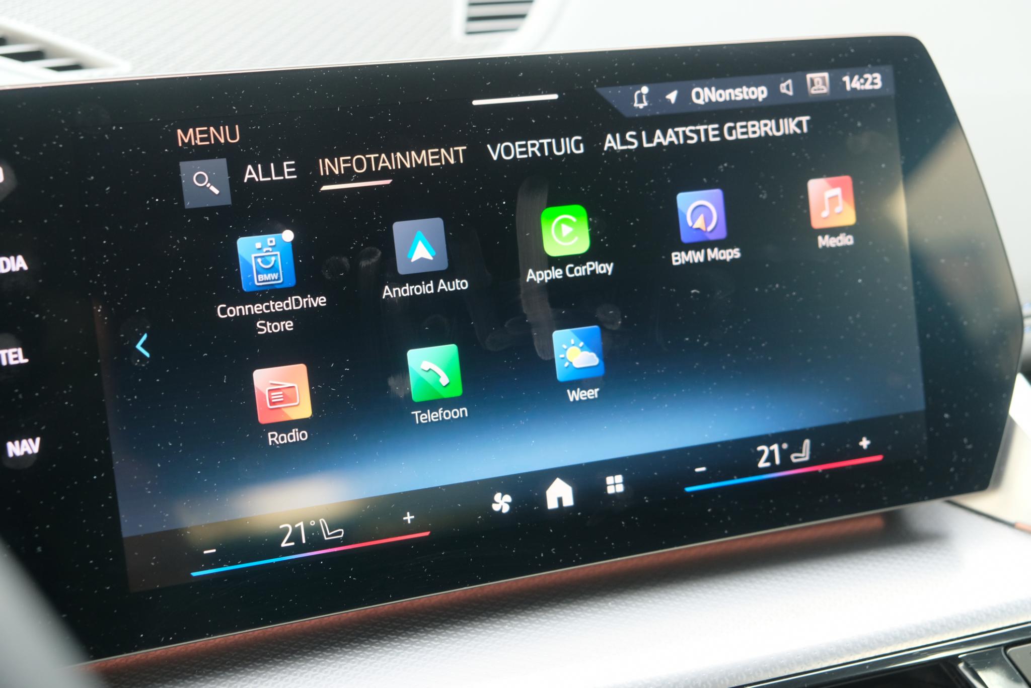 BMW X1 xDrive25e 245pk Aut. M Sport | Navi | Climate | Keyless | Camera | Alcatara | Elektrische Achterklep | Stoelverwarming | PDC afbeelding 22